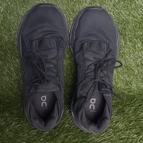 On Cloudnova 2 Mens Size 8.5 All Black Lifestyle Running Sneakers photo 6