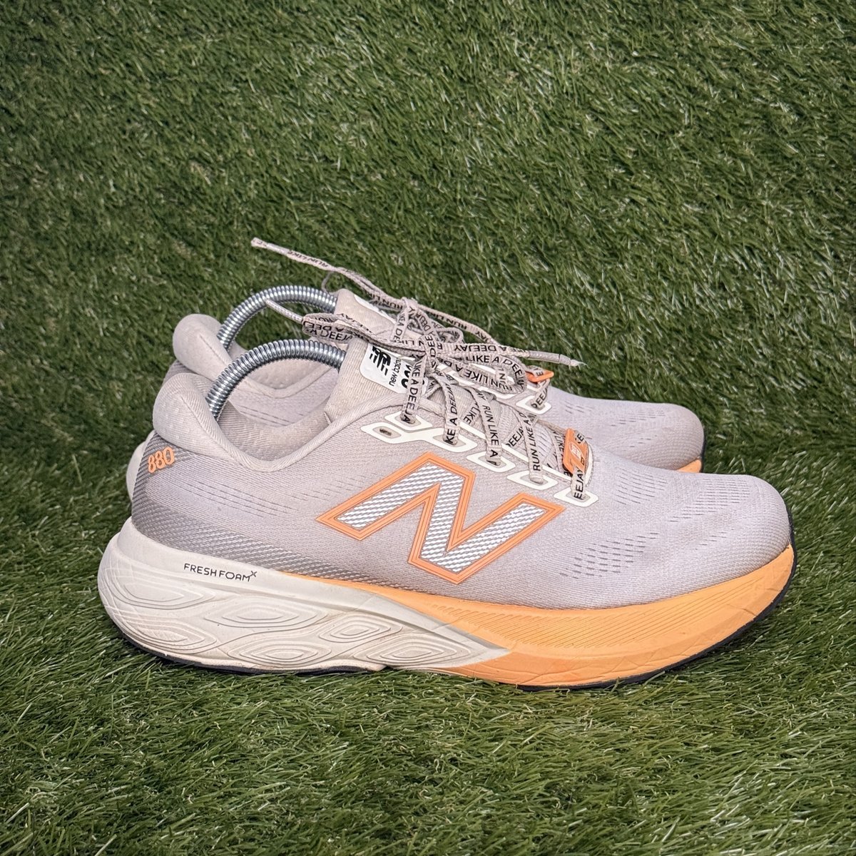 New Balance Fresh Foam X 880v15 Mens Size 10 D Gray Orange Running Shoes