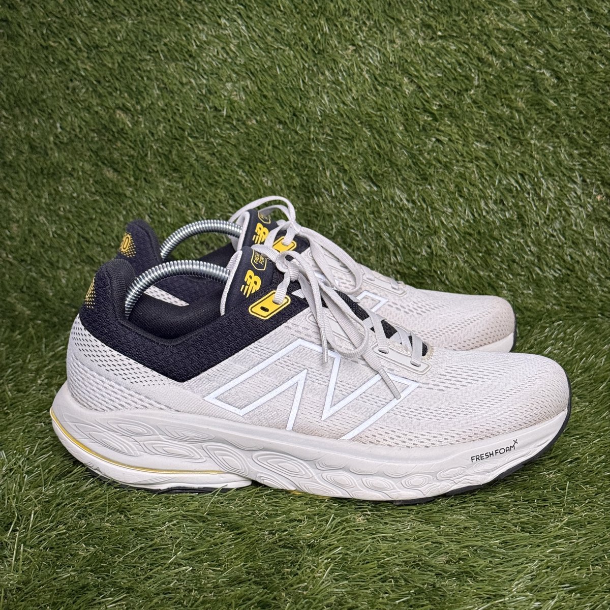 New Balance Fresh Foam X 860v14 Mens Size 10.5 D White Navy Running M860G14