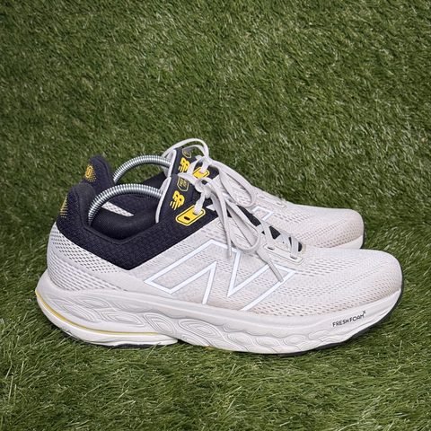 New Balance Fresh Foam X 860v14 Mens Size 10.5 D White Navy Running M860G14