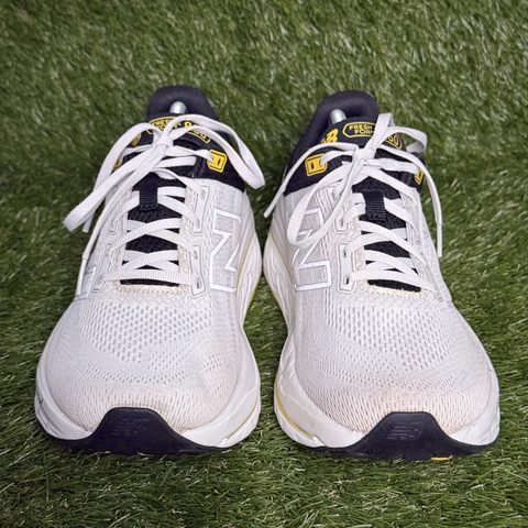 New Balance Fresh Foam X 860v14 Mens Size 10.5 D White Navy Running M860G14 photo 2