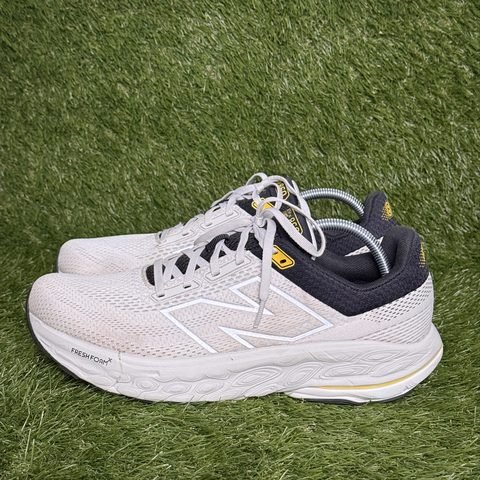 New Balance Fresh Foam X 860v14 Mens Size 10.5 D White Navy Running M860G14 photo 3
