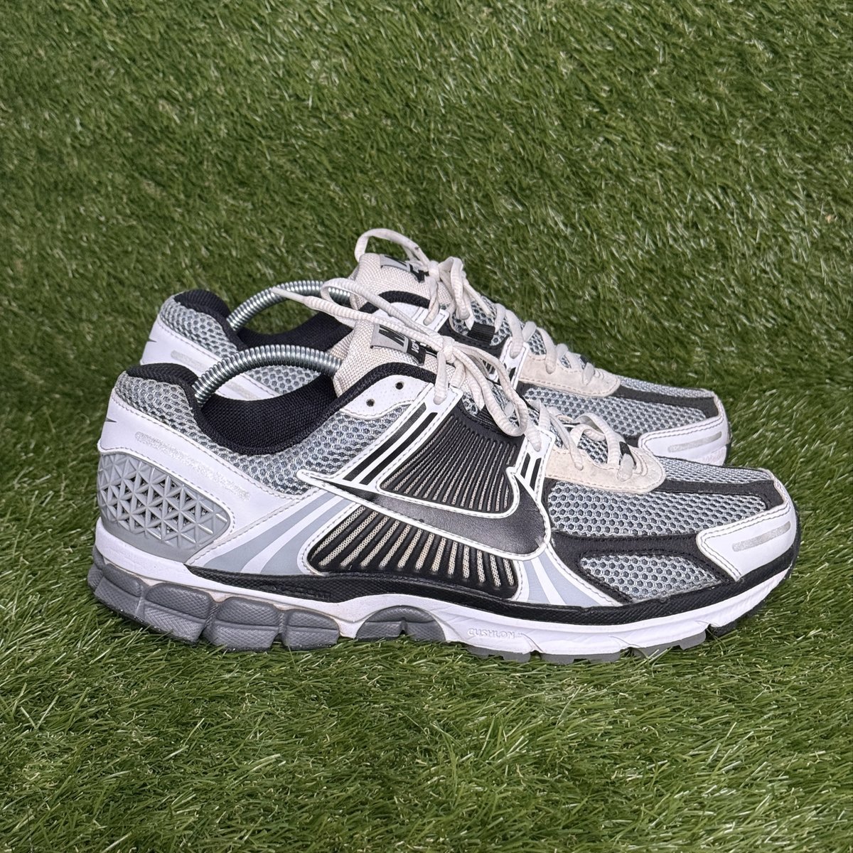 Nike Air Zoom Vomero 5 SE SP Mens Size 11.5 Dark Grey White CI1694-001