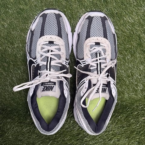 Nike Air Zoom Vomero 5 SE SP Mens Size 11.5 Dark Grey White CI1694-001 photo 6