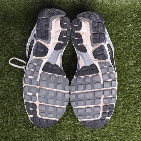 Nike Air Zoom Vomero 5 SE SP Mens Size 11.5 Dark Grey White CI1694-001 photo 7