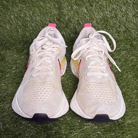 Nike React Infinity Run Flyknit 2 Mens Size 12 White Pink Running DJ5395-100 photo 2