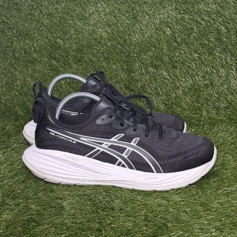 Asics Gel-Cumulus 27 Womens Size 10.5 Black White Running Shoes 1012B772 photo 1