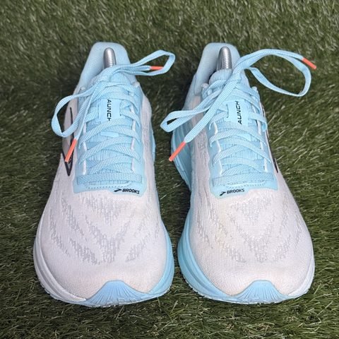 Brooks Launch 11 Mens Size 9.5 D White Light Blue Lightweight Running Shoes photo 2