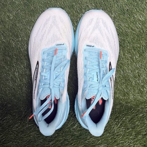 Brooks Launch 11 Mens Size 9.5 D White Light Blue Lightweight Running Shoes photo 6