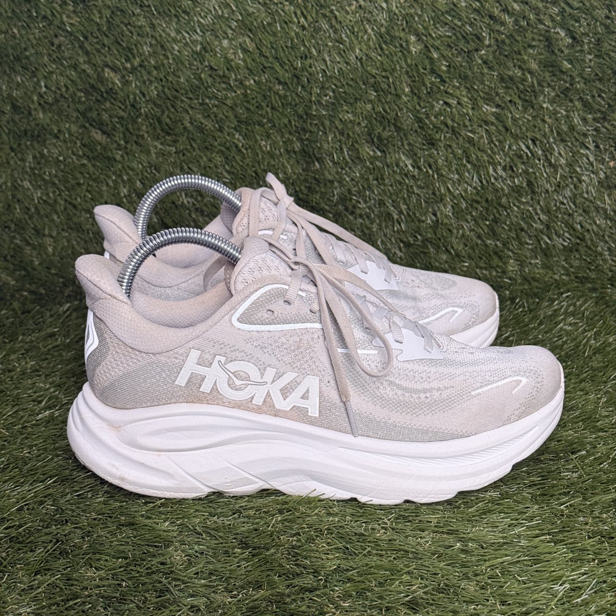 Hoka Clifton 10 Womens Size 9 B Cream Cushioned Running Shoes 1162031