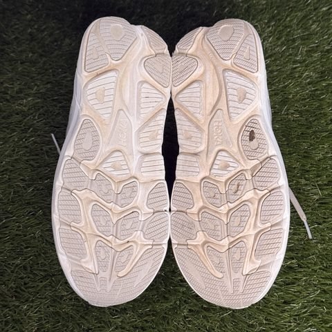 Hoka Clifton 10 Womens Size 9 B Cream Cushioned Running Shoes 1162031 photo 8