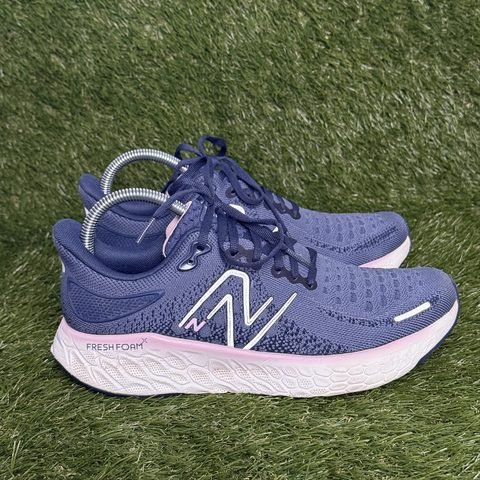 New Balance Fresh Foam X 1080v12 Womens Size 8.5 D Wide Navy Pink Running Shoes