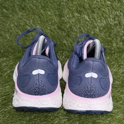 New Balance Fresh Foam X 1080v12 Womens Size 8.5 D Wide Navy Pink Running Shoes photo 4