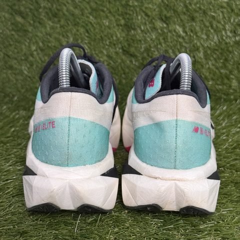 New Balance FuelCell SuperComp Elite v4 New York City Mens Size 8.5 Aqua Pink photo 4