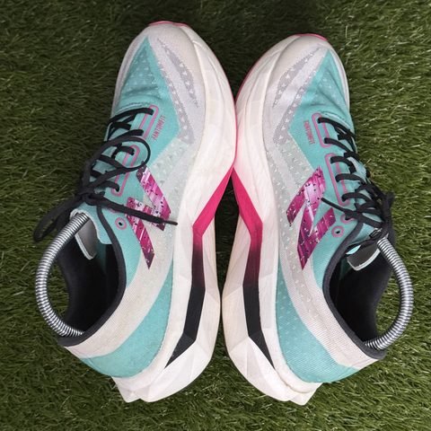 New Balance FuelCell SuperComp Elite v4 New York City Mens Size 8.5 Aqua Pink photo 5