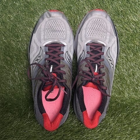 Saucony Ride 10 GTX Gore-Tex Mens Size 10 Gray Red Waterproof Running Shoes photo 6