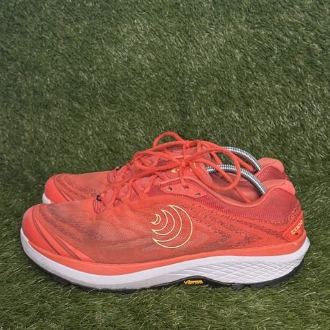 Topo Athletic Pursuit 2 Mens Size 12 Orange Yellow Trail Running Shoes photo 3