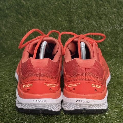 Topo Athletic Pursuit 2 Mens Size 12 Orange Yellow Trail Running Shoes photo 4