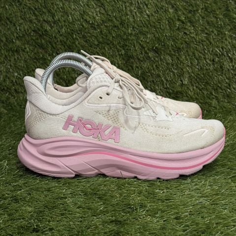 Hoka Clifton 10 Womens Size 7.5 B Cream Pink Cushioned Running Shoes 1162031