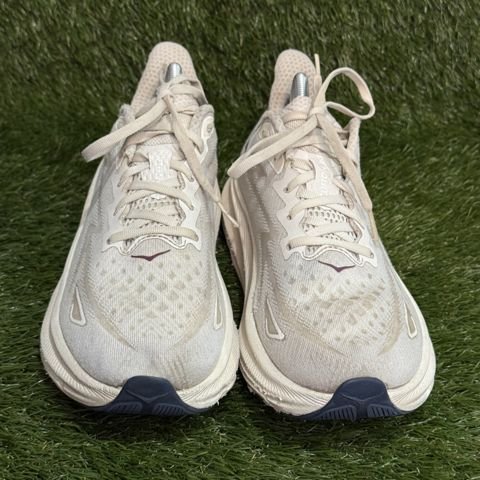 Hoka Clifton 9 Mens Size 9.5 D Oat Cream Cushioned Running Shoes 1127895 photo 2