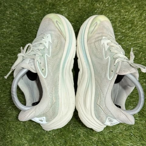 Hoka Clifton 10 Big Kids Size 4Y Womens 5.5 White Frost Running Shoes 1168860 photo 5