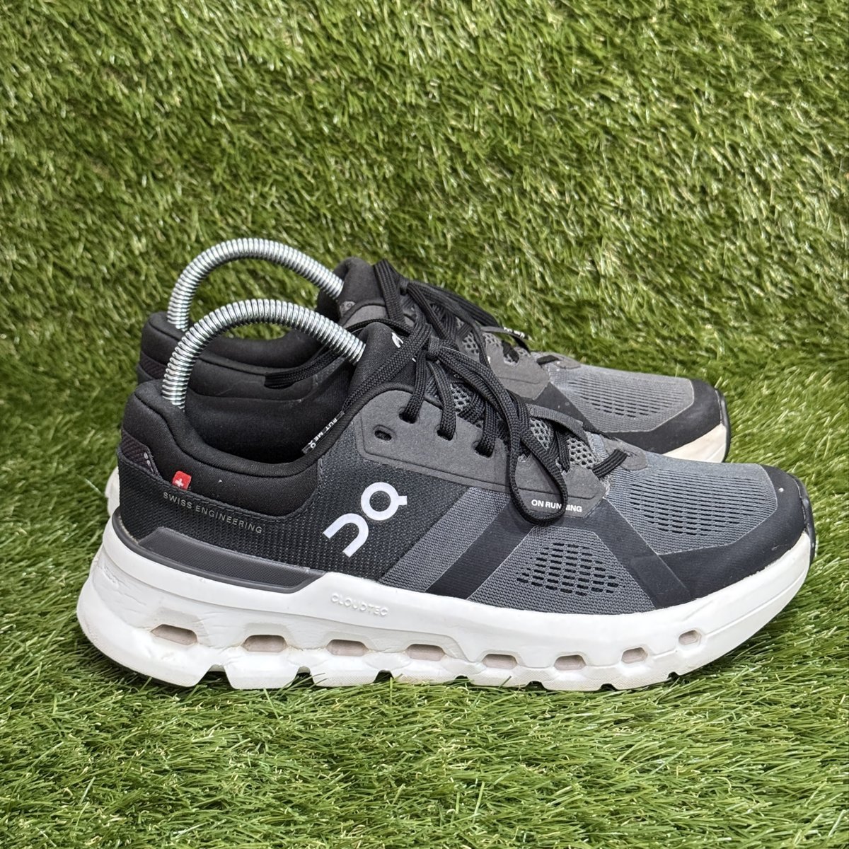 On Cloudrunner 2 Womens Size 8 Eclipse Black Running Shoes 3WE10130264