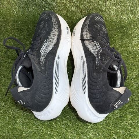 Brooks Adrenaline GTS 25 Mens Size 12 D Black White Running Shoes 1104541D090 photo 5