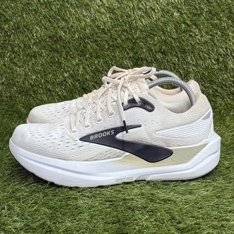 Brooks Ghost Max 3 Mens Size 9.5 D Cream White Running Shoes 1104641D162 photo 3