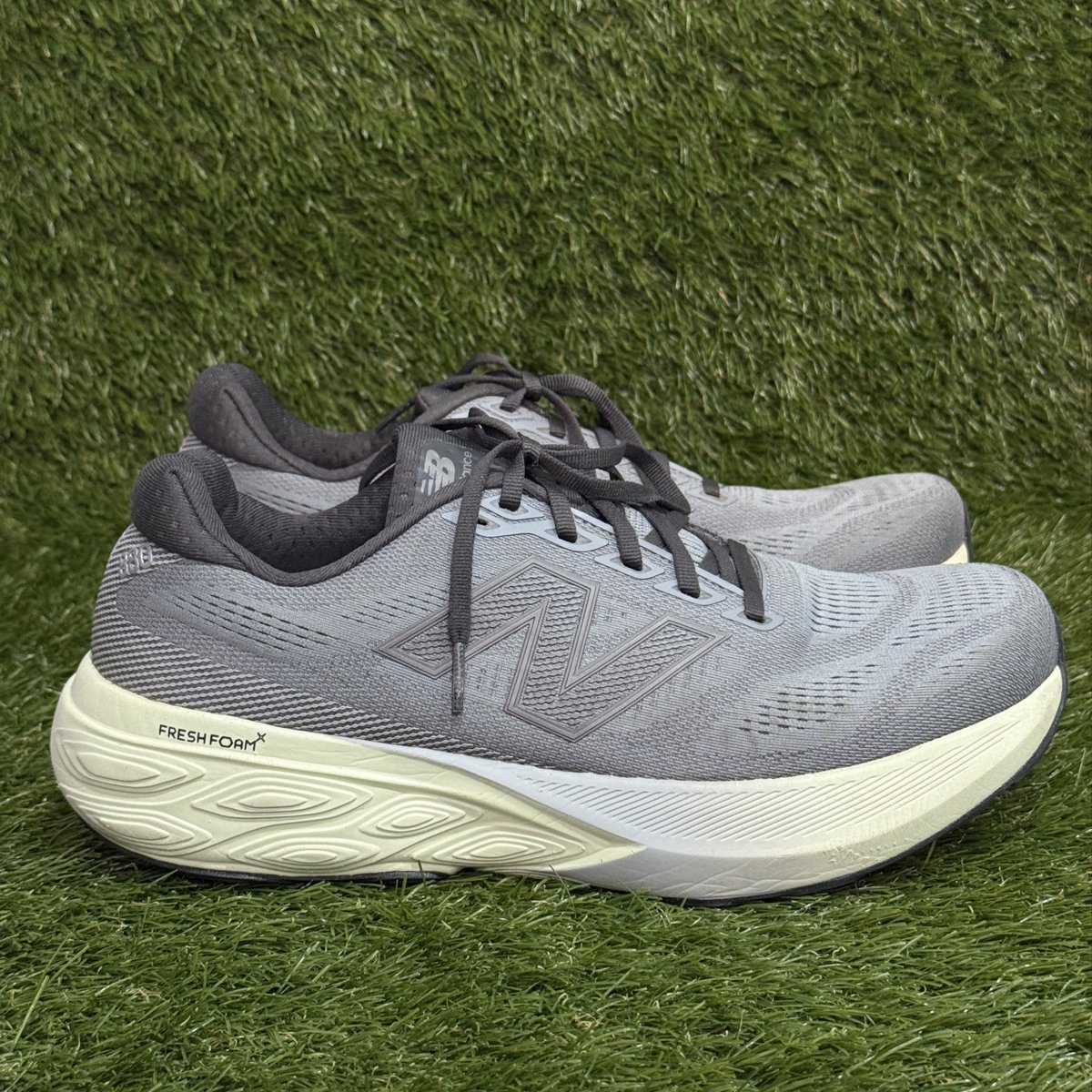 New Balance Fresh Foam X 880v15 Mens Size 10.5 2E Wide Gray Running Shoe M880F15