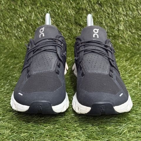 On Cloud 5 Womens Size 8.5 All Black Running Walking Shoes 59.98904 photo 2
