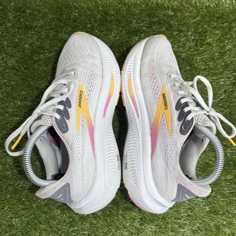 Brooks Ghost 17 Wide Womens Size 6.5 D Oyster Apricot Pink Running Shoe 1204311D photo 5