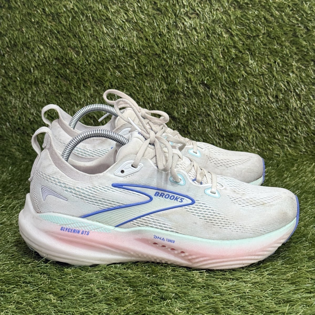 Brooks Glycerin GTS 22 Womens Size 11 B White Aqua Blue Running Shoes 1204351B