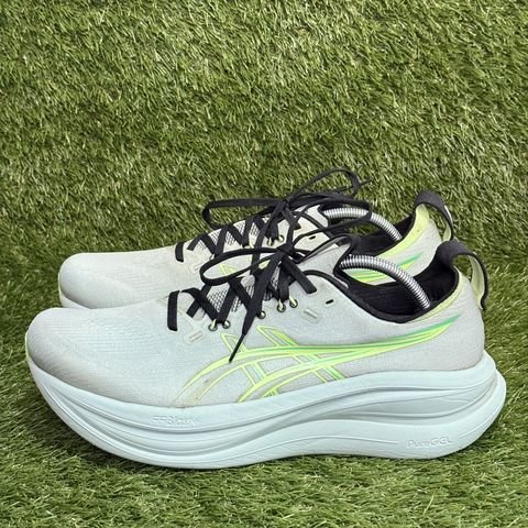 Asics Gel-Nimbus 28 Mens Size 11.5 White Lime Green Running Shoes 1011C127 photo 3