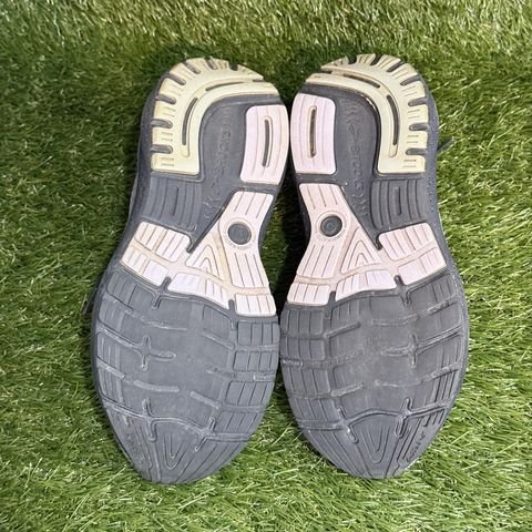 Brooks Ghost 16 Womens Size 7.5 B Gray Lavender Running Shoes 1204071B093 photo 7