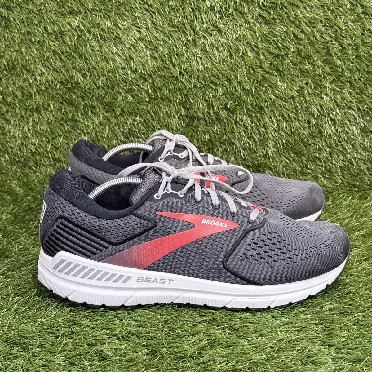 Brooks Beast 20 Mens Size 13 4E Extra Wide Gray Red Running Shoes 1103274E019